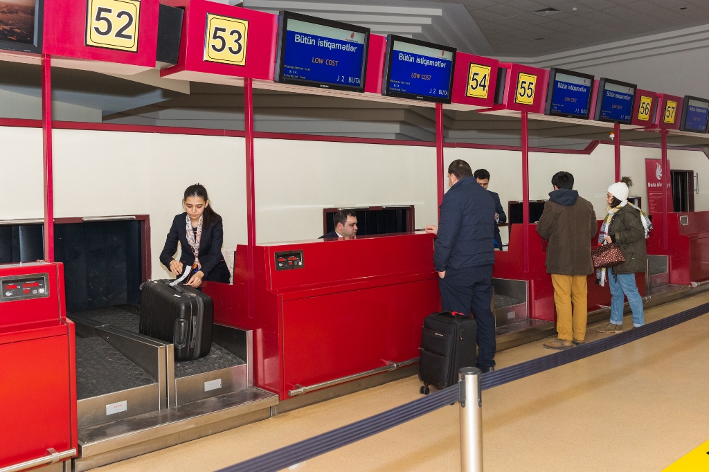 Азербайджански авиолинии 7. Регистрацията за полет стана лесна: Онлайн регистрация и доставка на бордна карта